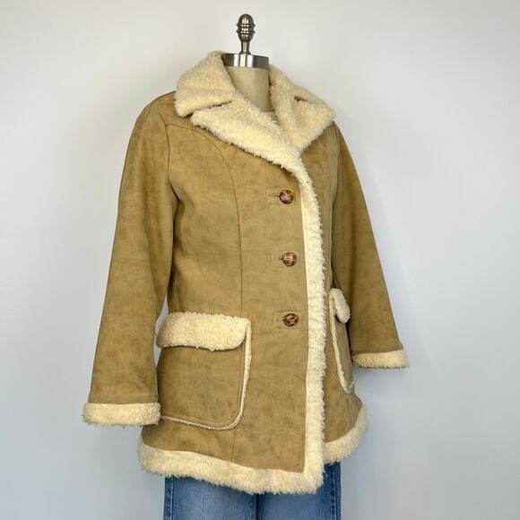Vintage Women's 70's Wiman Vinyl Suede Button Front Sherpa Coat (Sz M) - Picture 15 of 15